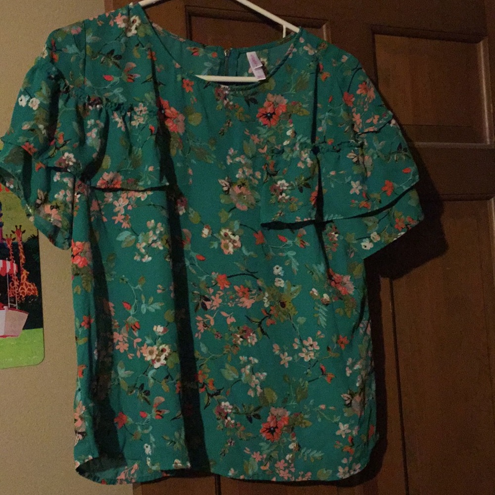 Xhilaration Floral Blouse